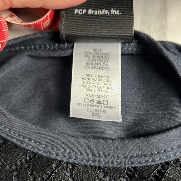 Harley Davidson Women’s Lace Long Sleeve Crest Graphic Top Size 2X - Picture 11 of 11